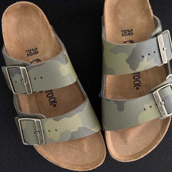 Birkenstock Camo Soil Arizona Sandal New - w/bonus beaded anklet - Picture 3 of 14